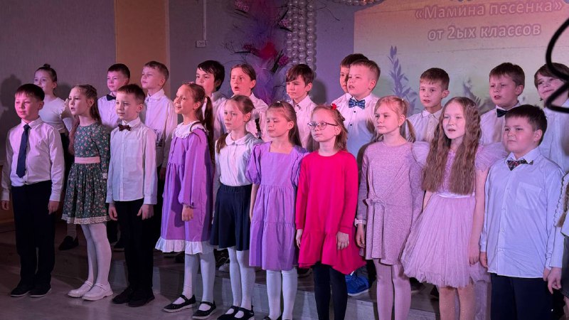 В "Европейской школе" прошли праздничные концерты, посвящённые Международному женскому дню 8 Марта! Ребята 1 - 4 классов подготовили потрясающие выступления: весёлые песни, зажигательные танцы, трогательные стихи и забавные сценки. А особый восторг вызвал показ мод, демонстрирующий креативность и фантазию участников!💃Мы выражаем огромную благодарность родителям и ученикам!За подготовку творческой номеров благодарим Лебедеву Алексию Валерьевну - преподавателя танцевальной студии, Кочневу Анну Николаевну  - учителя музыки, Горяеву Софью Дмитриевну - руководителя театральной студии, а также всех классных руководителей начальной школы.Особенную признательность хочется выразить Ирине Георгиевне, учителю изо, за великолепное оформление выставки детских творческих работ на первом этаже. Спасибо вам огромное за труд и вдохновение! Пусть этот праздник останется ярким воспоминанием в сердцах всех ребят и педагогов! 