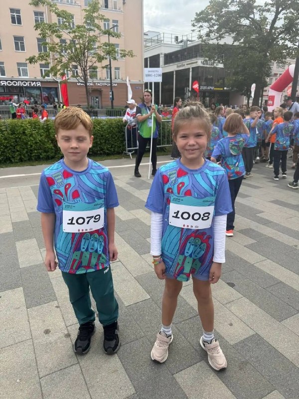 🏃🏃‍♀️Пермский марафон — 2026: наши — в деле!  Это было мощно! В эти выходные наши ученики и учителя вышли на трассе Пермского марафона и показали, что Европейской школы" - это не про парты, а про характер🏃‍♀️🏅Давайте поаплодируем нашим героям! 👏🔥5 км - дистанция для настоящих атлетов. С ней блестяще справились:  ▪️Киселева Кира▪️Габдуллин Даниель ▪️Габдуллин Эльдар 💪2,5 км - уверенно и без остановки пробежал Кочергин Михаил. Молодец! ⭐️ 1 км - первая серьезная дистанция для наших младших: ▪️Загидуллин Демид▪️Масленников Антон▪️Кочергин Тимофей▪️Плюснина Екатерина▪️Габдуллин Рим ▪️Габдуллин Ален  🎓Вместе с ребятами на дистанцию вышли и учителя по физической культуре и музыке ▪️Ванькова Татьяна Витальевна - 2,5 км▪️Кочнева Анна Николаевна - 5 км Спасибо, что вдохновляете личным примером! Это дорогого стоит. 🎉 Особенно здорово, что многие ребята участвовали в марафоне семьями — вместе со своими родителями! Это не просто спорт, а настоящий семейный праздник и отличная возможность поддержать друг друга на трассе❤️👏 Мы от всей души поздравляем наших спортсменов и благодарим за то, что они дарят всем нам заряд энергии и мотивацию двигаться вперёд. Пусть эти эмоции станут стартом для новых побед!📣 Новости для тех, кто хочет успеть! Уже открыта регистрация на 10-ты Пермский Марафон, который пройдет 4-5 сентября 2027 года. Зарегистрироваться  можно  по ссылке: 